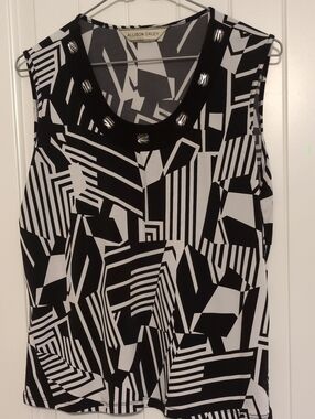 Allison Daley Black & White Geometric Sleeveless Tank with Embellished Neckline